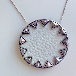House of Harlow 1960 sunburst necklace